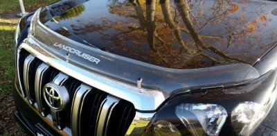 Bonnet guard in transparent acrylic plastic for Toyota Land Cruiser 150 2014-