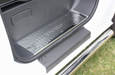 Stainless steel step guard for Renault Trafic from 2002-/2015-