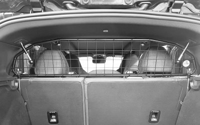 Dog guards Lynk & Co 01 from 2017- and newer