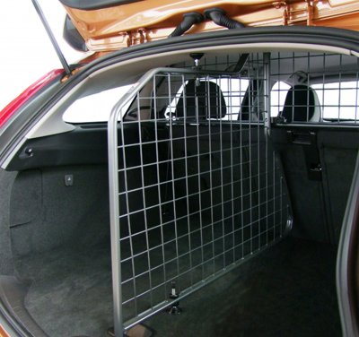 Dog guard & divider for Volvo V60 from 2010-2017