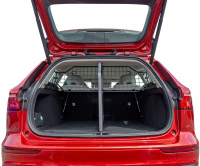 Dog guard and divider for Volvo V60 2018-