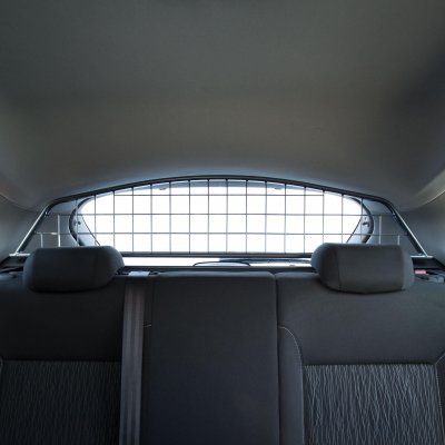 Dog guard Opel Astra hatchback from model year 2010-2015