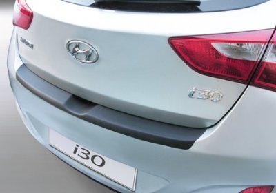 Rear guard in scratch-resistant ABS plastic for Hyundai i30 from 2013-2016