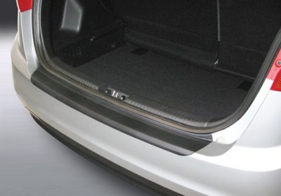 Rear guard / bumper protection in scratch-resistant ABS plastic for Kia Venga 2010-