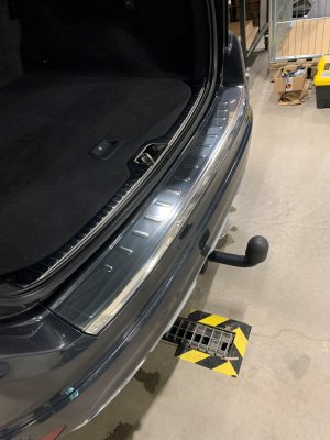 High gloss Rear guard Volvo XC60 from 2013-2017