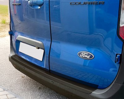 Rear guard Ford Courier from 2023-