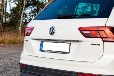 List tailgate Volkswagen Tiguan from 2016-