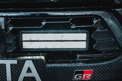 LED Light Bar Package 2x Lumen SQ16 Toyota Hilux from 2024 onwards