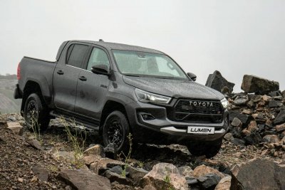 LED Light Bar Package 2x Lumen SQ16 Toyota Hilux GR2 Sport from 2024 onwards