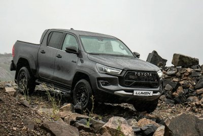 LED Light Bar Package 2x Lumen SQ16 Toyota Hilux GR2 Sport from 2024 onwards