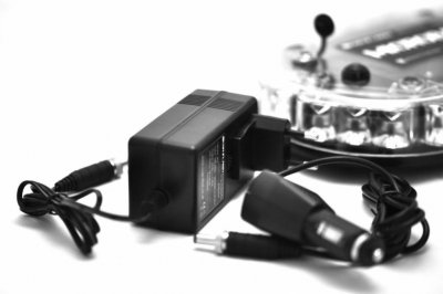 Mega-Flash Microbar - Small handy flash light bar with magnetic mount &amp; battery pack