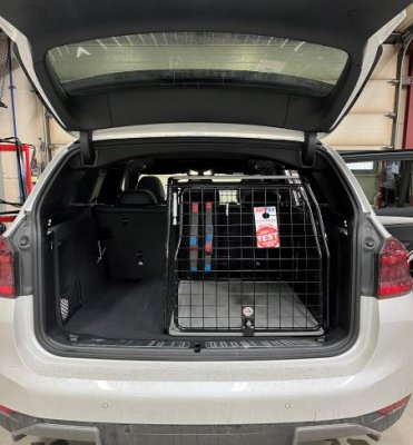 Dog cage BMW iX3 from 2021-