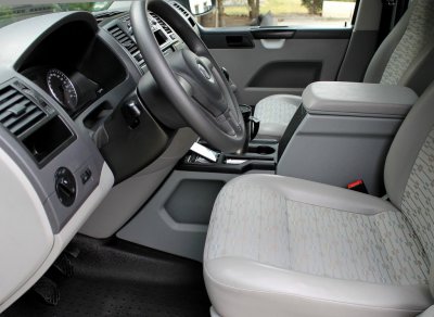 Center console for Volkswagen T5 2003- &amp; 2010-2015