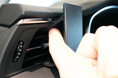 Mobile phone holder installation for Audi A7 from 2018-