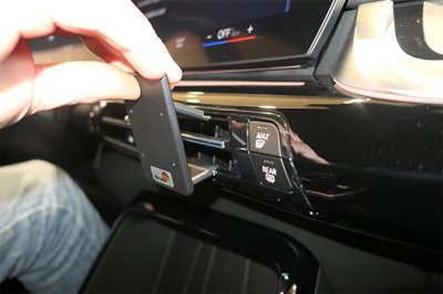 Mobile phone holder BMW iX2 2024-