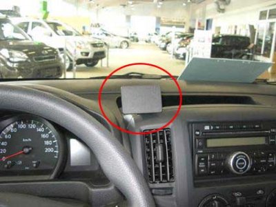 Mobile phone holder for Nissan NV200 2010-/2015-