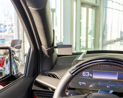 Mobile phone holder Chevrolet Silverado EV 2024- | Mounting to the right of the center console | Mounting on the left A-pillar