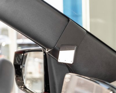 Mobile phone holder Chevrolet Silverado EV 2024- | Mounting on the right of the center console | Mounting on the left A-pillar