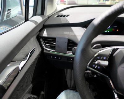Mobile phone holder Skoda Elroq 2025- | Mounting to the left of the steering wheel