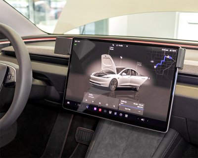 Mobile phone holder Tesla Model 3 from 2024-