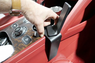 Mobile phone holder Bentley Bentayga from 2016-