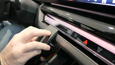 Mobile phone holder BMW 5 Series 2024-