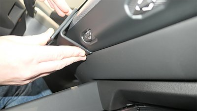 Proclip mobile phone holder for BMW i5 from 2024-