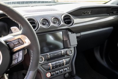 Mobile phone holder Ford Mustang from 2015-2023 | For mounting to the right of the screen