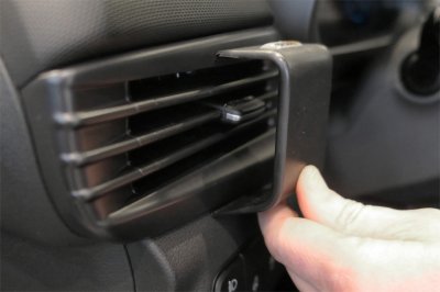 Installation of mobile holder Hyundai Bayon from 2021-