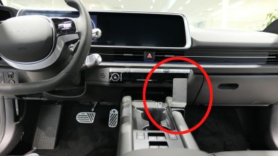 Mobile phone holder Hyundai IONIQ 6 from 2023-