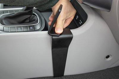 Installation of mobile phone holder for Hyundai KONA from 2023-