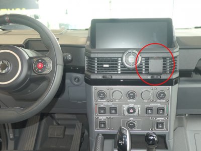 Mobile phone holder Ineos Grenadier from model year 2022- onwards