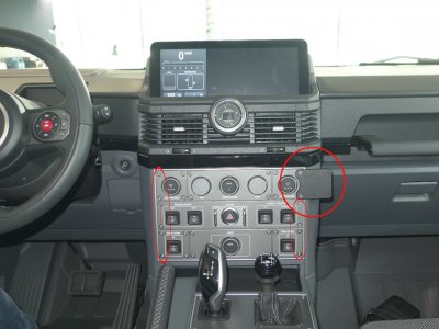 Mobile phone holder Ineos Grenadier from 2022-