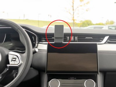 Mobile phone holder Jaguar F-Pace from 2021-