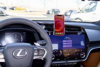 Mobile phone holder Lexus RZ from 2023- onwards