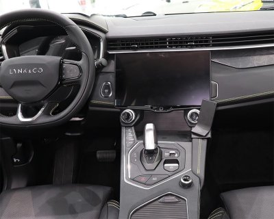Cell phone holder Lynk & Co 01 from 2019- and newer