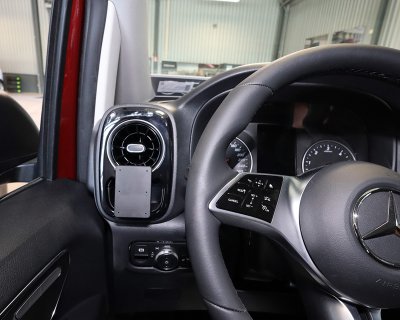 Mobile phone holder for Mercedes Vito 2024- | For mounting on the left of the steering wheel