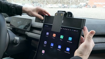 Mobile phone holder NIO ET5 from 2023-