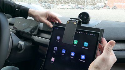 Mobile phone holder NIO ET5 from 2023-
