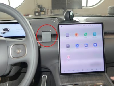 Mobile phone holder NIO ET7 from 2023-
