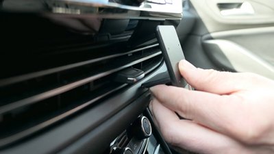 Mobile phone holder Opel Grandland from 2022-