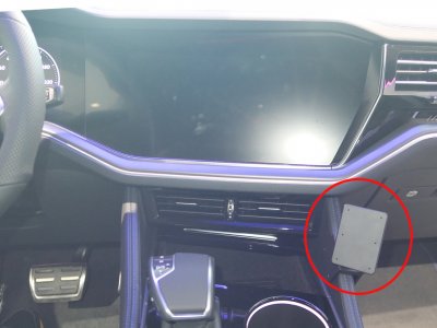Mobile phone holder Volkswagen Touareg from 2024-