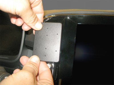 Mobile Holder Volvo EC40 from 2025- | Left of center screen