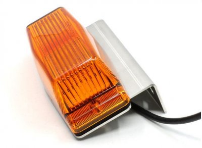 Angled mounting plate for Omnius LED "Double Burner"