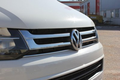 Stainless steel upper grill for Volkswagen Transporter T5 2010-2015