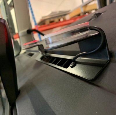 Front window poppy mount for Volvo FH Version 4 from 2013-2020