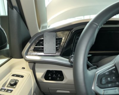 Mobile phone holder Volkswagen Multivan T7 from 2022- | Left-hand mounting