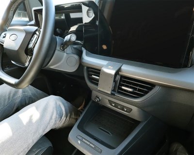 Mobile phone holder Ford Transit Courier 2023- | For mounting under the center screen