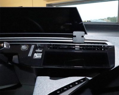 Mobile phone holder Peugeot 3008 from 2024-