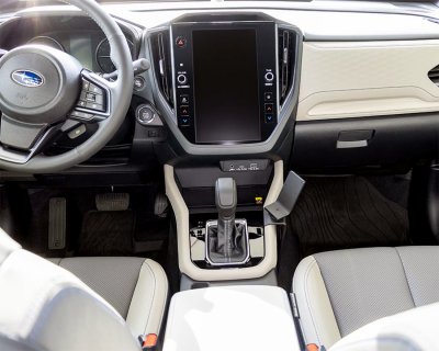 Phone holder for Subaru Forester from 2025- | Model specific